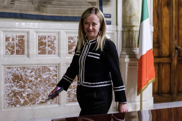 Giorgia Meloni incontra i gruppi parlamentari sul tema delle riforme istituzionali
